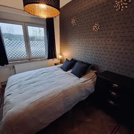 Le Sapin Bleu * Hastiere-par-dela